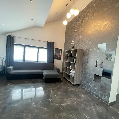 Charmante Im Herzen Tirols